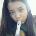 [댓글부탁해] 아이유 <b>이</b> <b>셀카</b>들 특징이뭐임