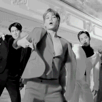 엑소 <b>러브샷</b> ㄹㅇ 개흥했나본데