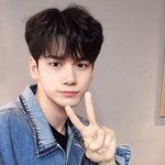 옹성우 팬들 하루<b>종일</b> 덕질하느라 바빴던 날