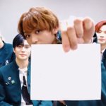 [NCT] <b>종이</b>들고있는 짤 기부해조ㅠㅠ