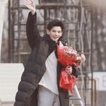 [댓글부탁해] 꽃다발 들고 졸업식에 <b>와준</b> 남친!!!