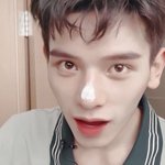 [댓글부탁해] 칠칠맞게 <b>코에</b> 거품묻힌 말캉냥이