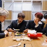 [NCT] 얘들아 <b>나도</b> 껴줘...