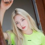 유나 앞머리 왜 ㅇㅈㄹ임?