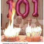 [19] +) 다들 <b>첫키스</b> 몇 살때 처음 함?