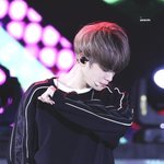 [NCT] 이날 재현이 옷 뭔지 아는사람 ㅠㅠㅠ