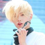 흔치 않은 <b>아우라</b>의 남돌