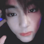 [모두드루와] 방탄소년단 뷔 눈크기 <b>실감</b>짤