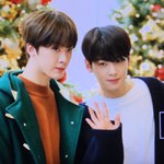 윤산하 차은우 따라하는 거 왤케 웃김ㅋㅋㅋㅋㅋㅋㅋㅋ