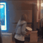 급<b>식판</b> 들고 가다가 이렇게 되면 개웃길 듯