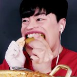 [드루와] 단무지 먹는 <b>비버</b>