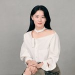 이영애 선글라스 화보 찍었나봄