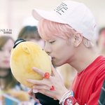 내일 누구 생일인지 알아?