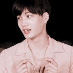 카이 보면 <b>갭</b>차이 쩌는듯