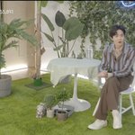 [EXO] 오늘 <b>세트장</b>에도 토끼가 있네 귀엽ㅋㅋㅋ