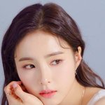 신세경 <b>주얼리</b> 화보 비하인드컷
