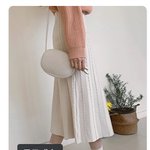 낼 홍대가는데 이거 스커트 <b>입음</b> 많이 더우려나?