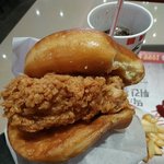 [버거] [<b>kfc</b>] 도넛버거 먹어본 소감