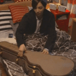 단소가 왜 거기서 나와.<b>gif</b>