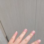 나 손에 살찐거 함 봐줘