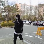 [EXO] 뭐야 이거 진짜 애기들이 찬열이 쫓아온거?