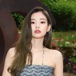 조카 당당한 한 나라 <b>왕비</b>인척 하는법