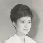 [댓글부탁해] <b>박근혜</b> 젋었을 <b>때</b> 왤케 이쁘냐