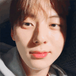 실제로는 <b>문짝</b>만하다는 황민현 덩치