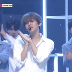 [EXO] <b>하아</b>.............