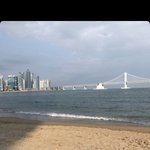 부산 사는 애들아 여기 어디<b>바다</b>야?