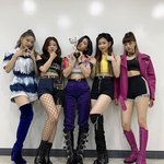 <b>유나</b> 얼굴크기 존 나 사기 아님?