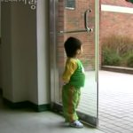 고아원 다큐멘터리 보는데 애기 엄마가 찾아온 장면 개슬프다