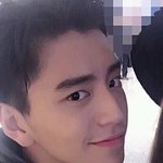 얘 남<b>돌임</b>?