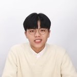 원래 안경쓴 남자애들 10중 9가 못생겼는데