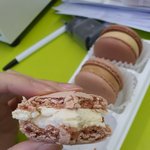 야 <b>달고나</b>마카롱 왤케 맛있냐..