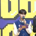 이대휘 브이앱 옷 <b>귀욥</b>