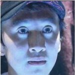 와 내가 유아 옆에 <b>서면</b> 내 얼굴 크기가