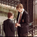 너네 레오나르도 디카프리오 교복입은 건 보고 <b>사냐</b>