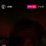 [EXO] 종인이 밥먹으러가고 나중에 다시 <b>온대</b>