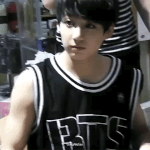 정국 이짤 찐<b>애기야</b> ㅠㅠ