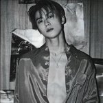 [댓글부탁해] <b>사진</b>마다 얼굴 <b>다른</b> 게 정상이야??