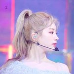 <b>다연</b> 콧대 머야..?