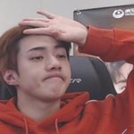 [EXO] 애들 저화질에서 조카 귀여운거 너무<b>조아</b>