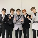 뉴이스트