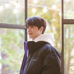 본진 탈색많이해서 머리 좀 <b>비어</b>보이는거
