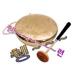 여자들은 남자의 본능은 죽어라 <b>비난</b>하면서 한편으로는 계속 남자 본능...