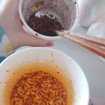 [댓글부탁해] <b>붉닭</b>이랑 짜파게티 섞을까?