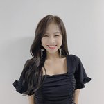 하 나 태어나서 여자 아이돌 덕질 하는 거 첨이야