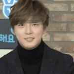 애교 좀 보여주세요~~