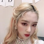 와 지호 <b>이셀카</b> 개이쁘지않냐..ㅁㅊ